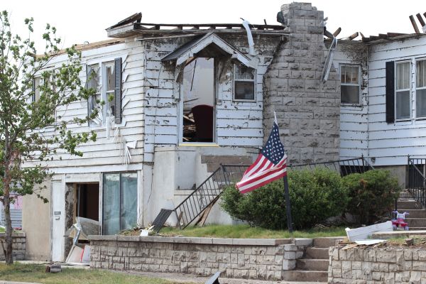 Cost of Tornado Damage Recovery in Apache Junction